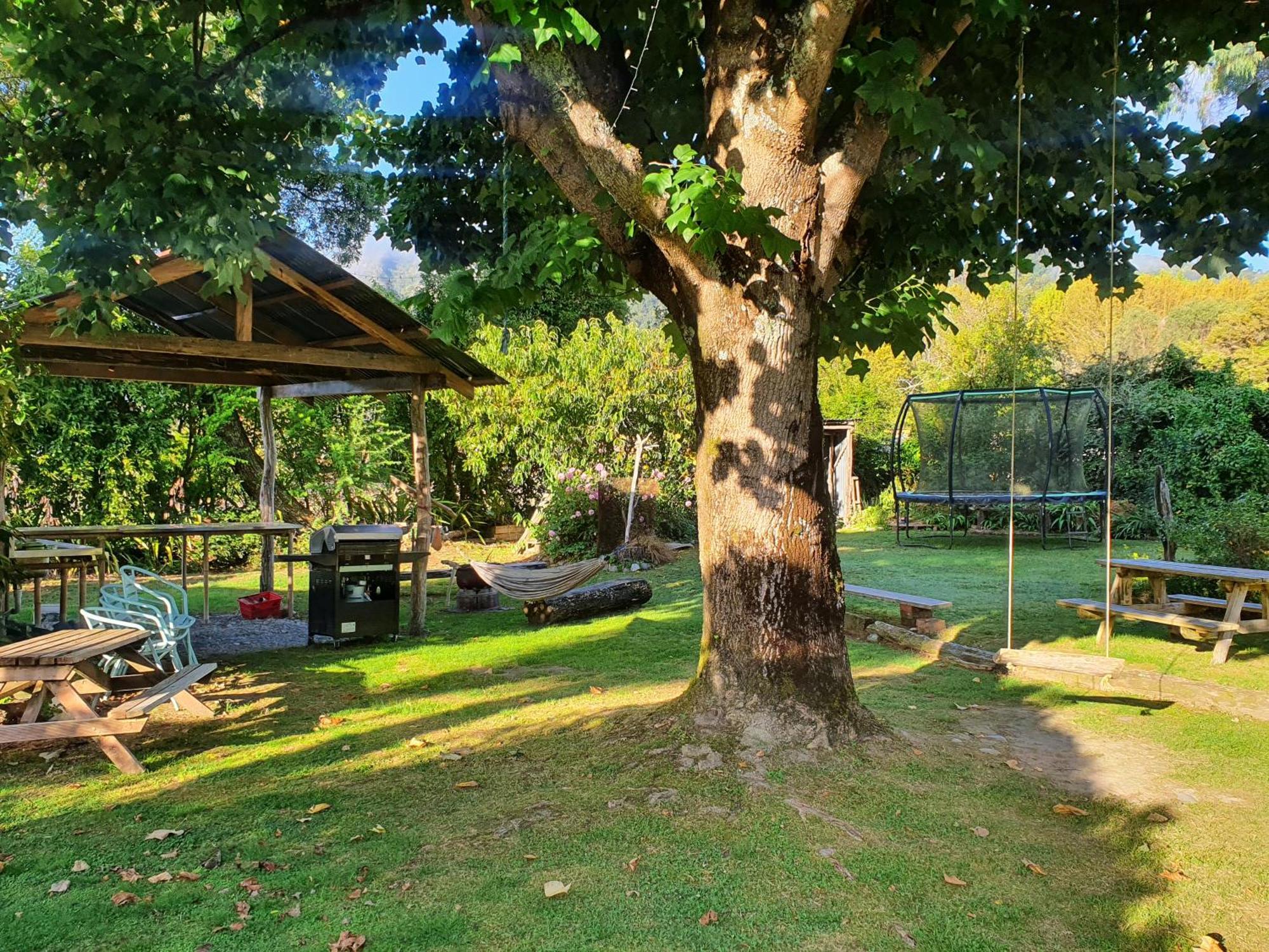Off The Beaten Trail Acc & Bike Tours Murchison Exterior foto